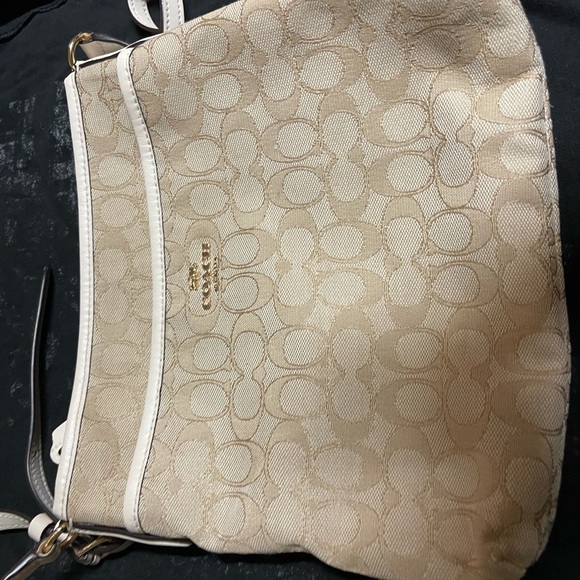 Use - Picture 1 of 1